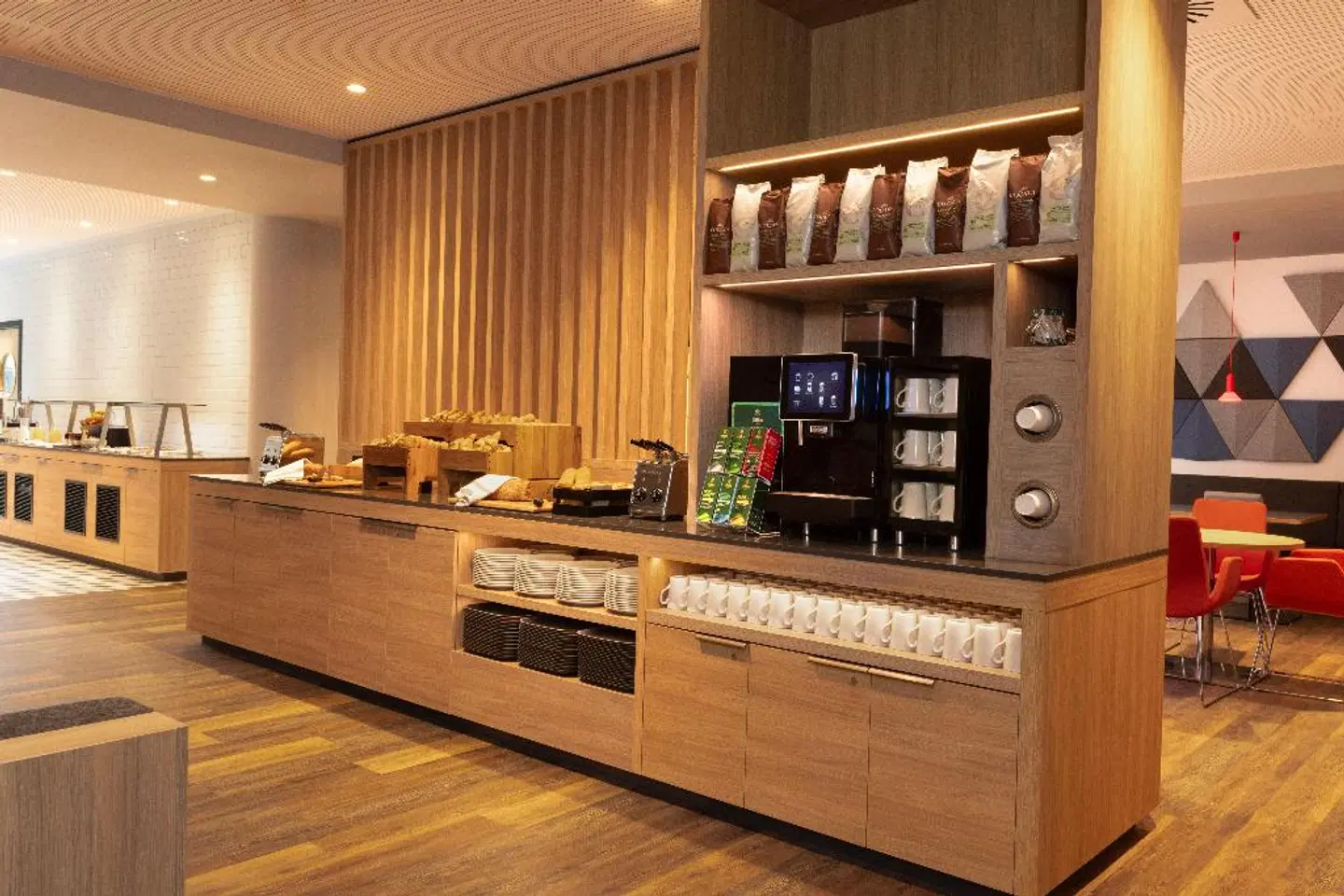 Holiday Inn Express Brussels - Airport by IHG LOUNGE_LOBBY