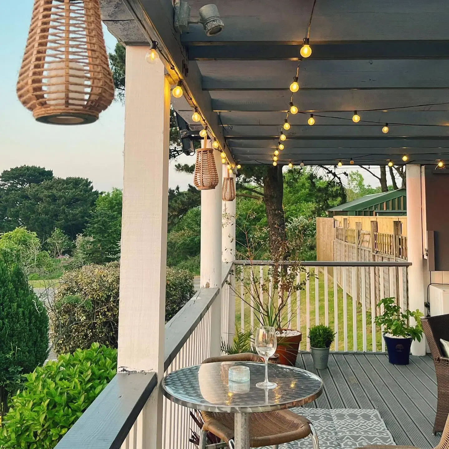 Inn for all Seasons Terrasse