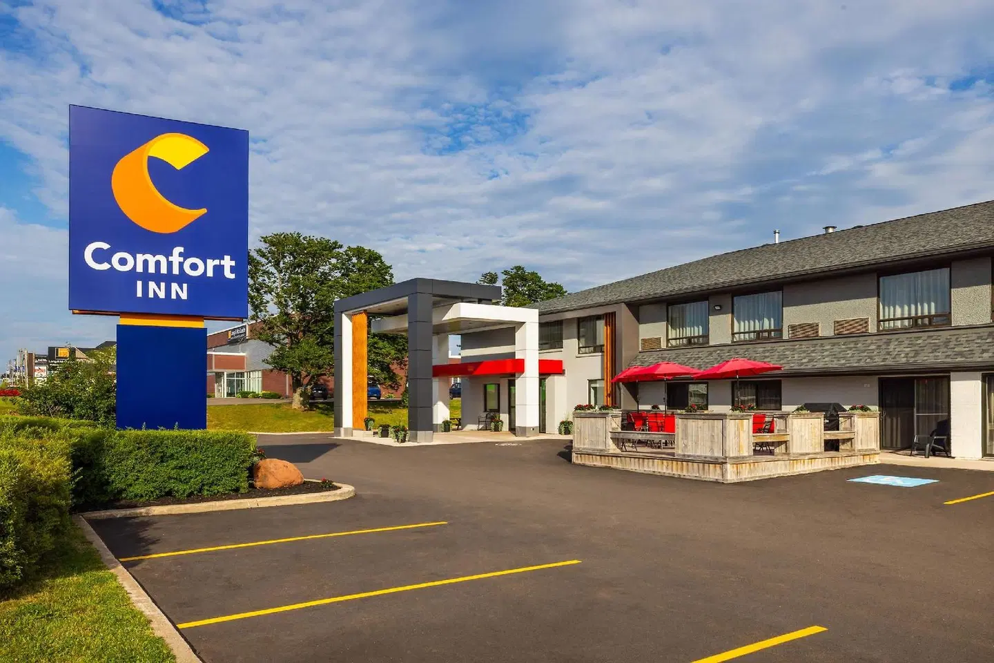 Comfort Inn EXTERIOR