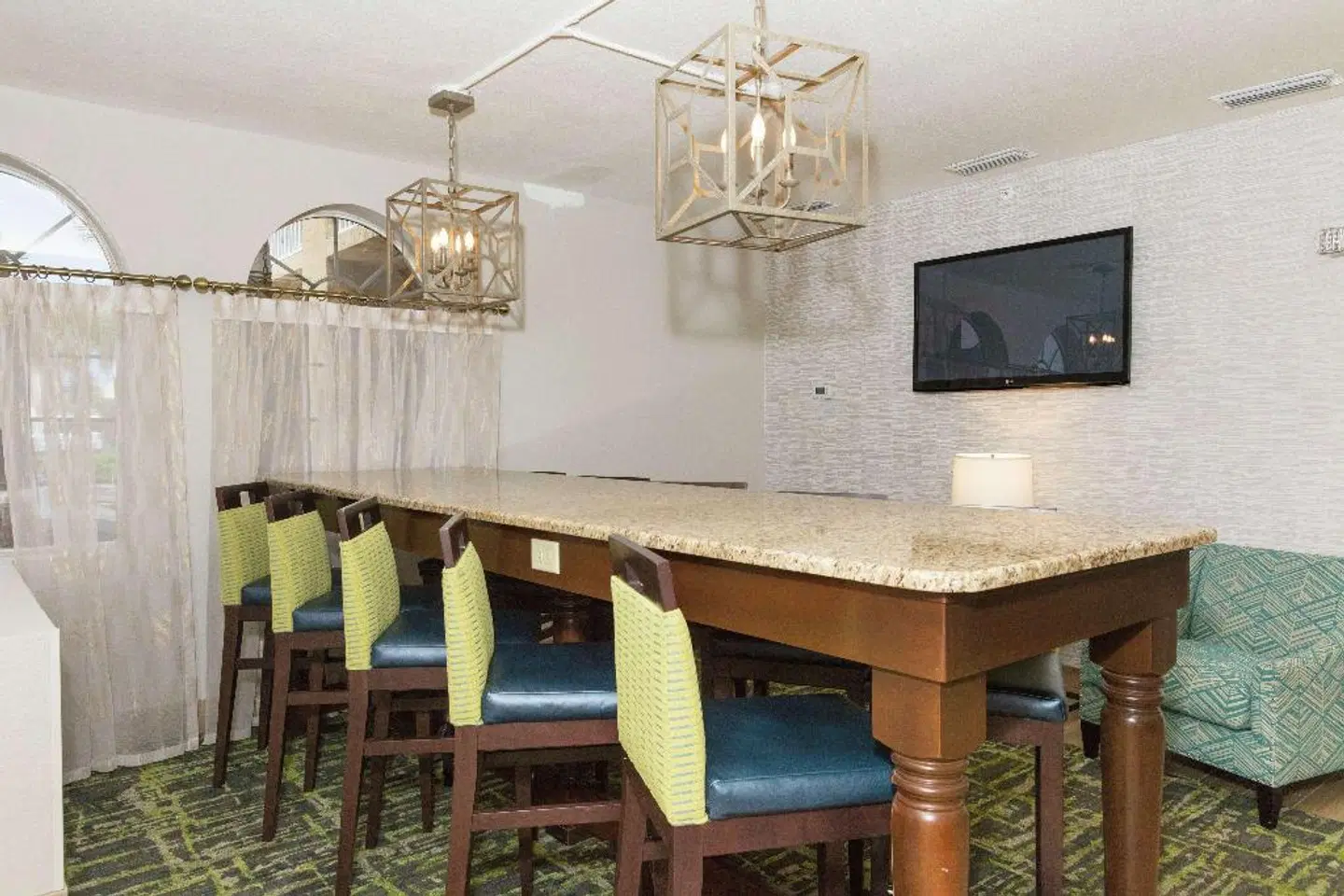 Hampton Inn St. Augustine Beach Bar