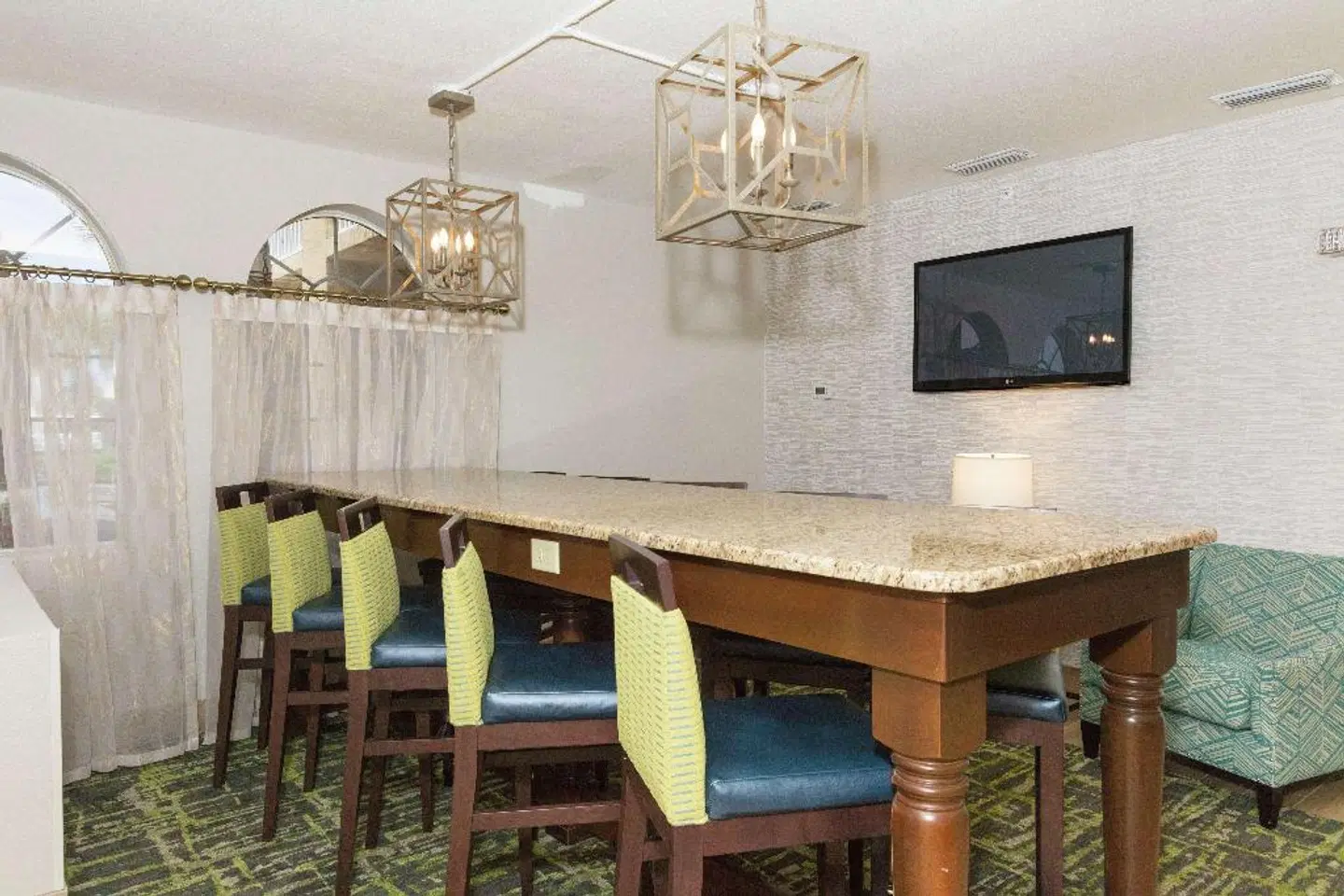 Hampton Inn St. Augustine Beach Bar