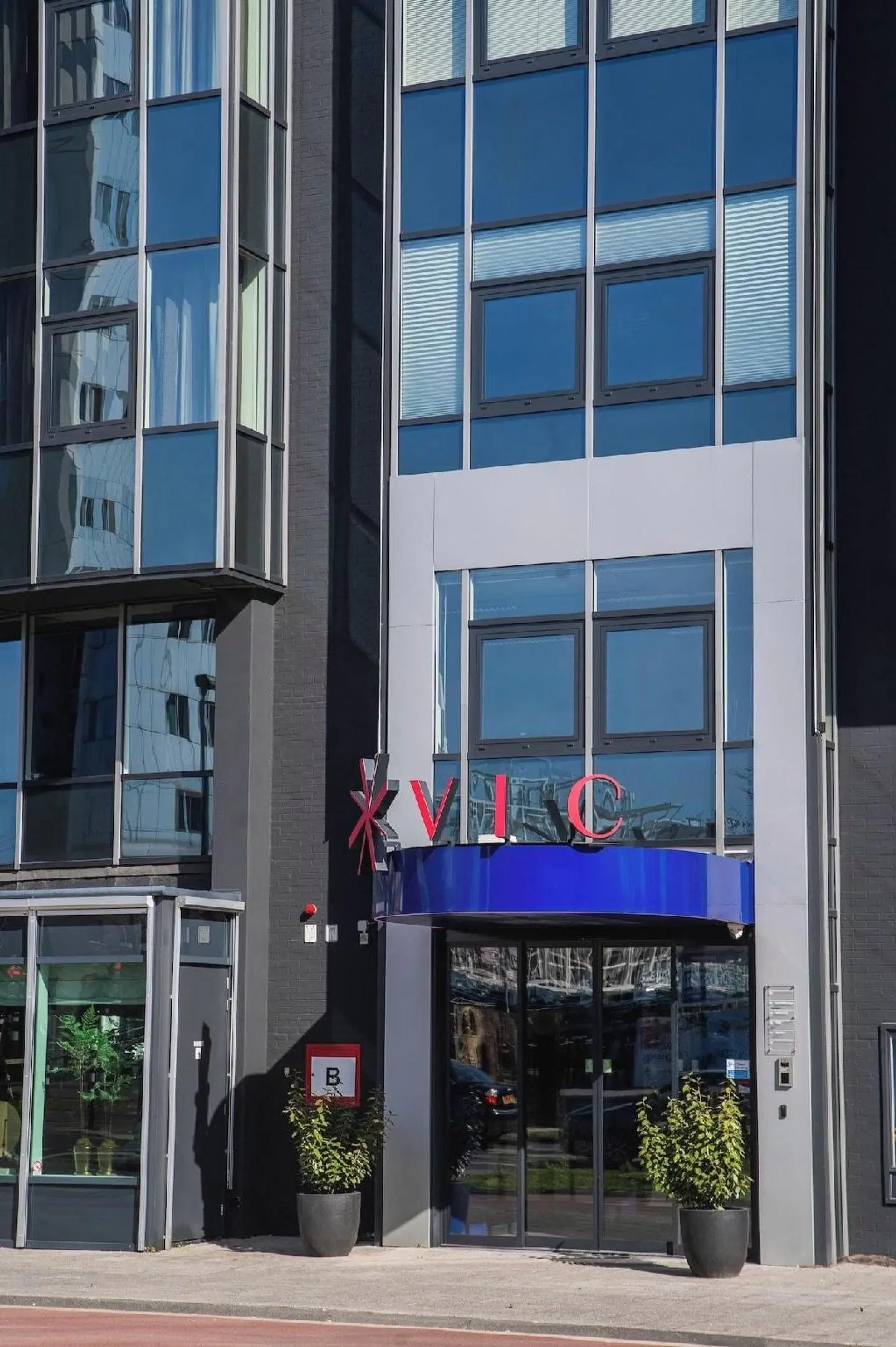 Hotel VIC EXTERIOR