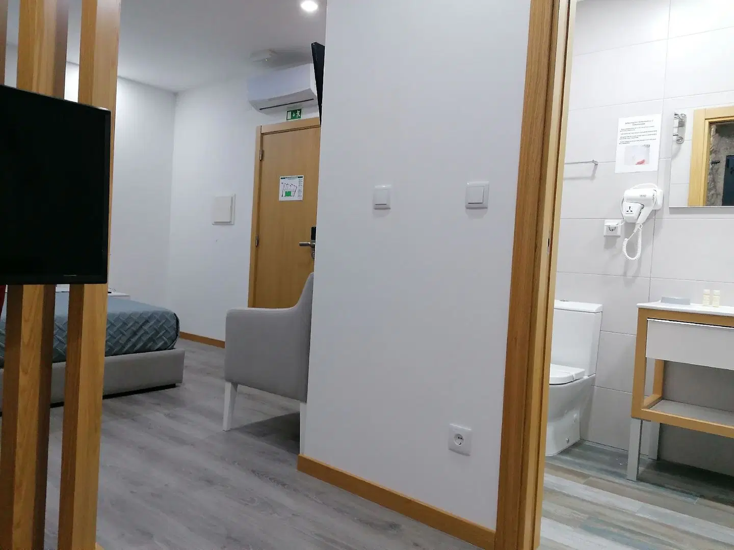 Alojamento Girassol - Guest House ROOM_EXAMPLE