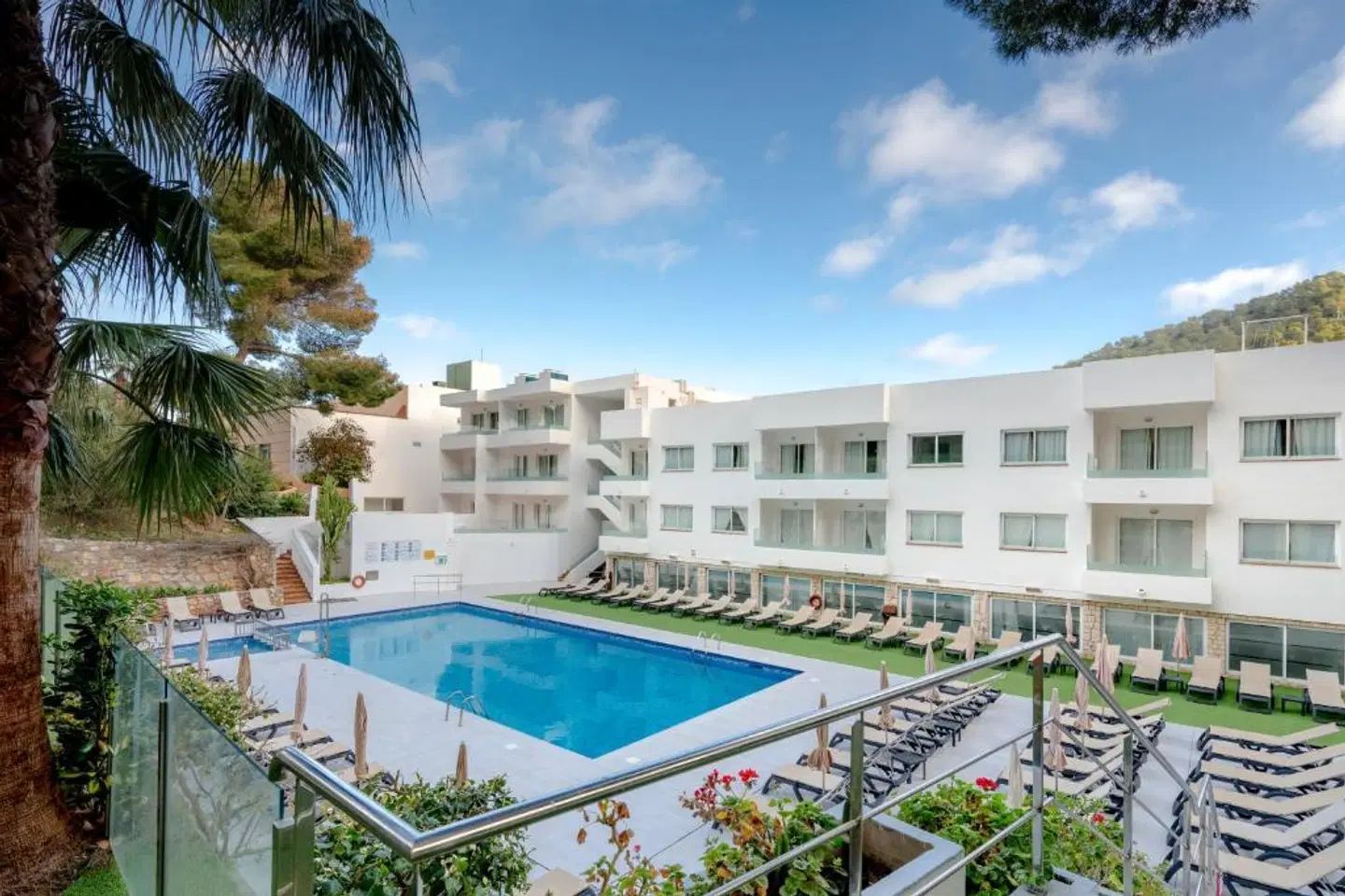 El Pinar OUTDOOR_POOL