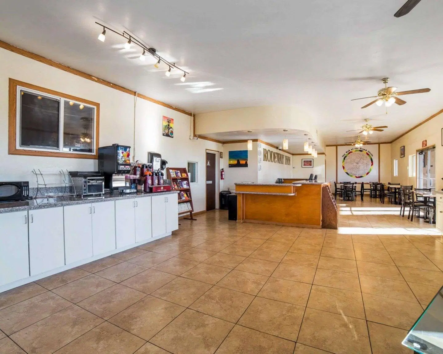 Rodeway Inn at Lake Powell LOUNGE_LOBBY