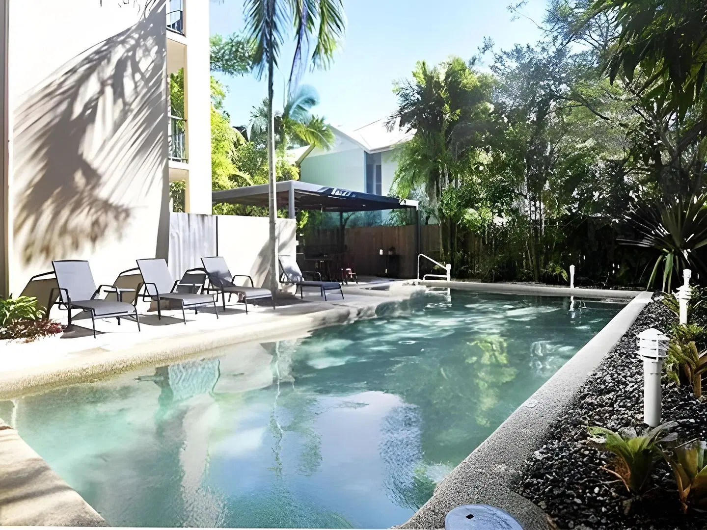 Nautilus Holiday Apartments OUTDOOR_POOL
