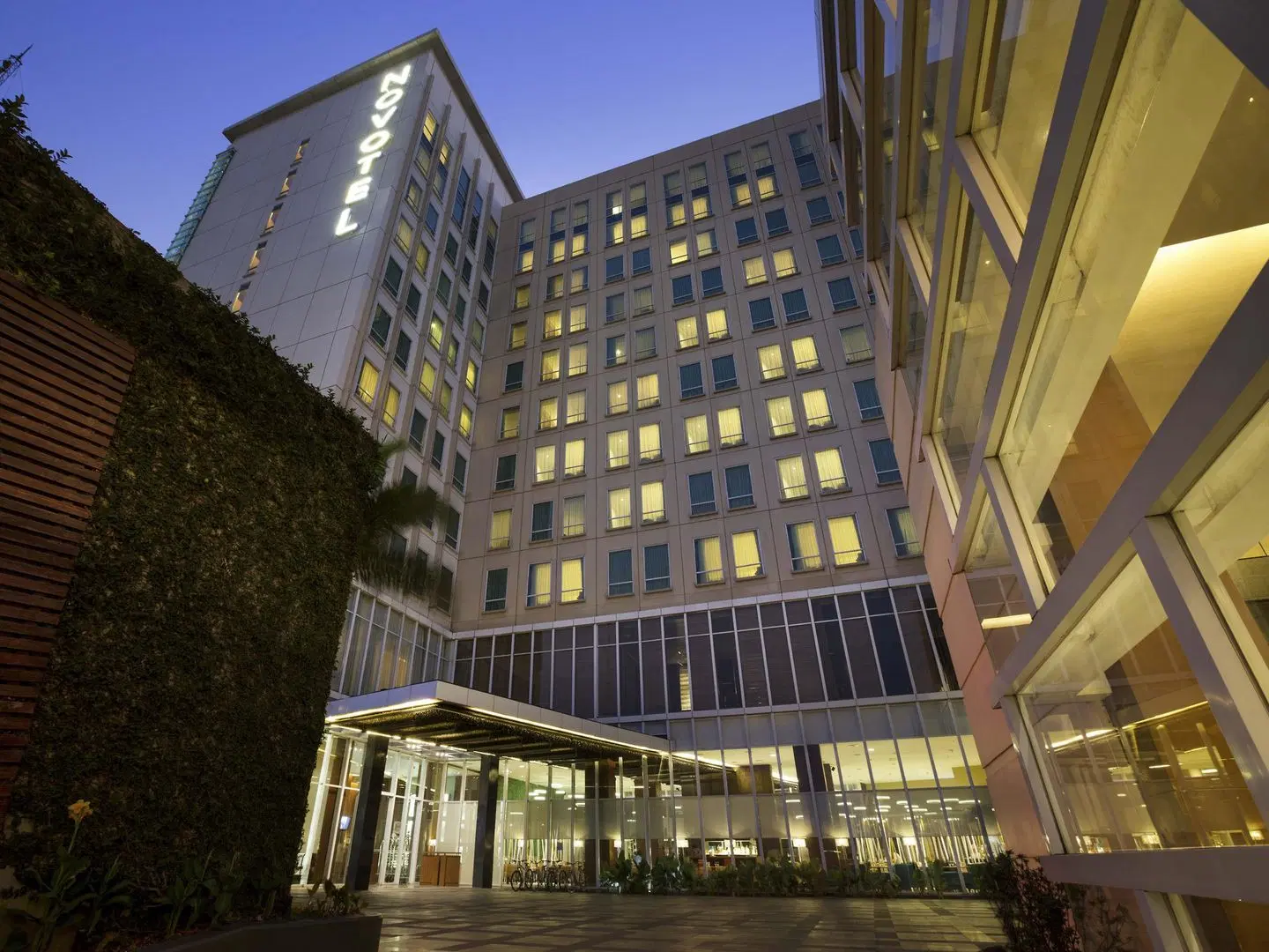 Novotel Bandung Hotel EXTERIOR