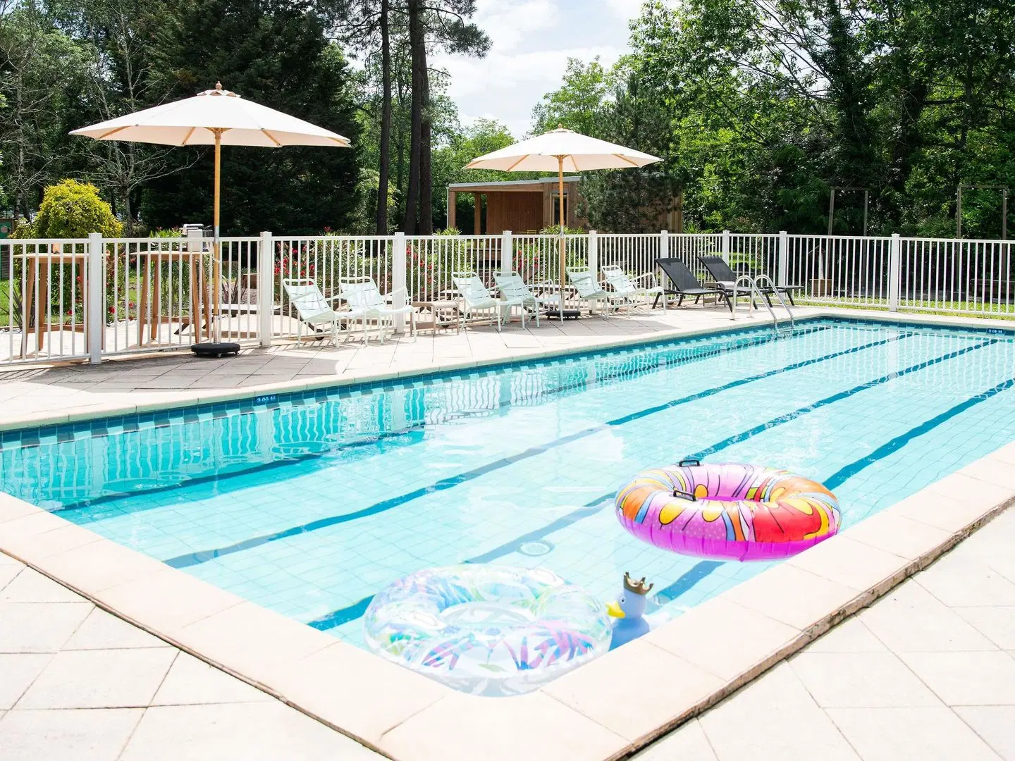 Novotel Bordeaux Airport Hotel OUTDOOR_POOL
