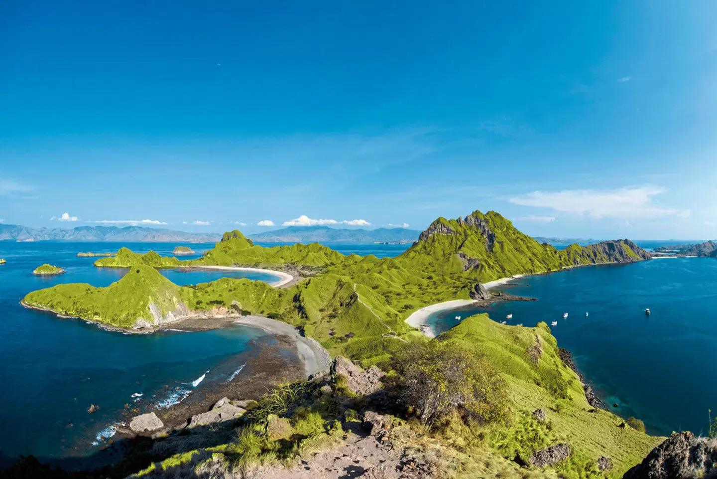 AYANA Komodo Waecicu Beach Hotel LANDSCAPE