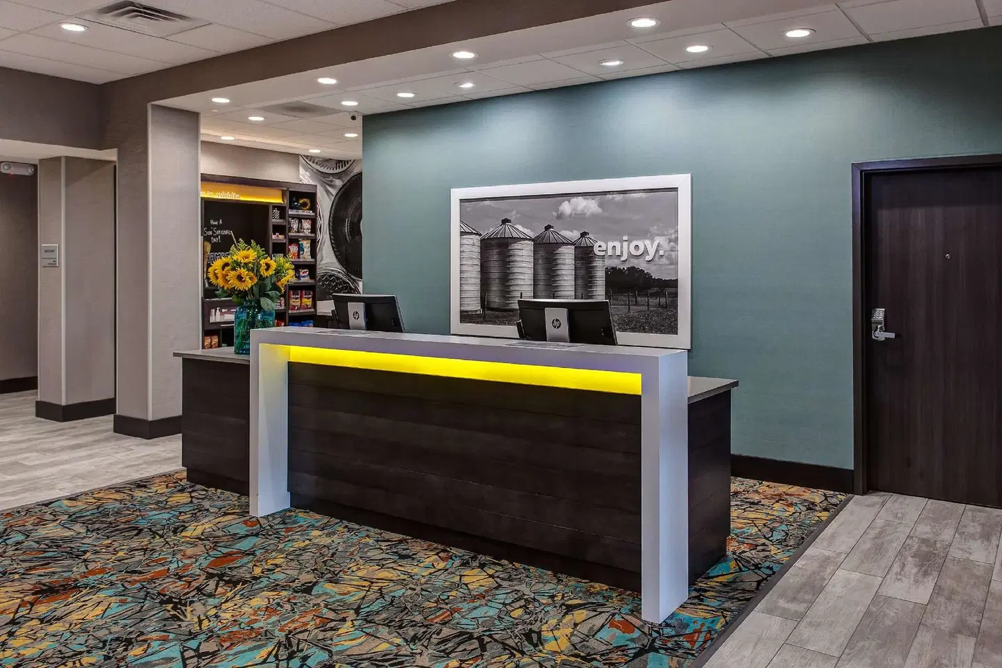 Hampton Inn & Suites Wichita/Airport LOUNGE_LOBBY