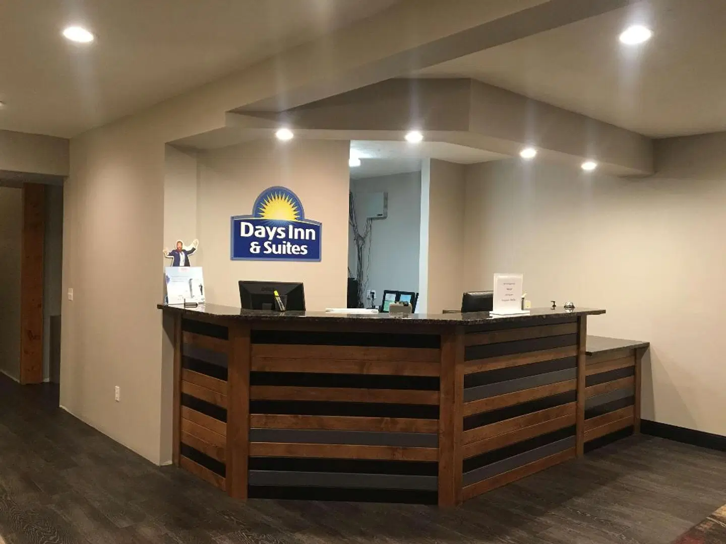 Marquis Plaza & Suites LOUNGE_LOBBY