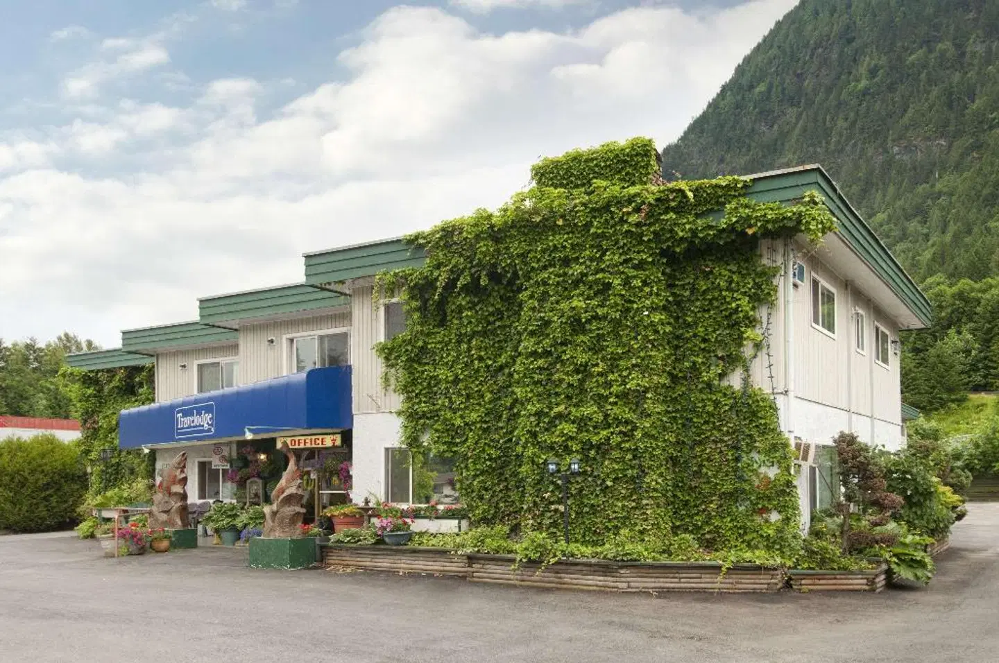 Travelodge Hope EXTERIOR