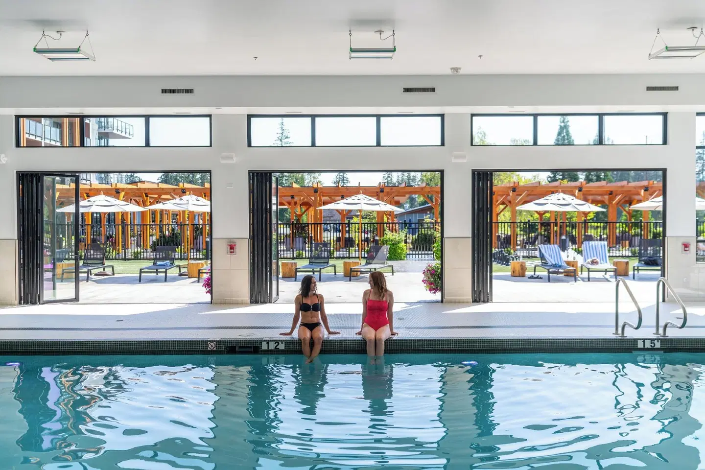 Naturally Pacific Resort Hallenbad