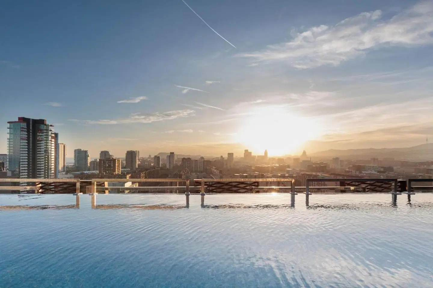 TEMBO Barcelona Strand