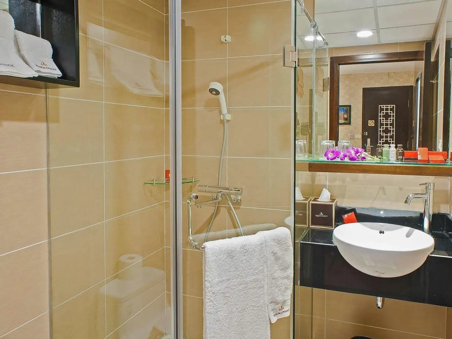 Church Boutique Hotel 49 Lan Ong Badezimmer