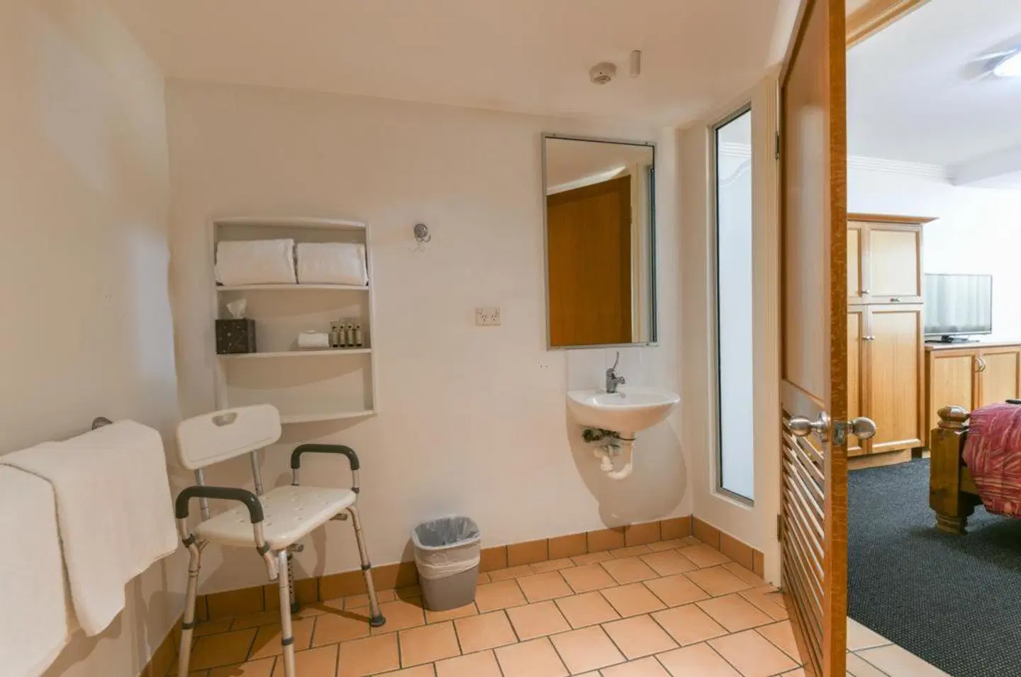 Burnett Riverside Hotel Badezimmer