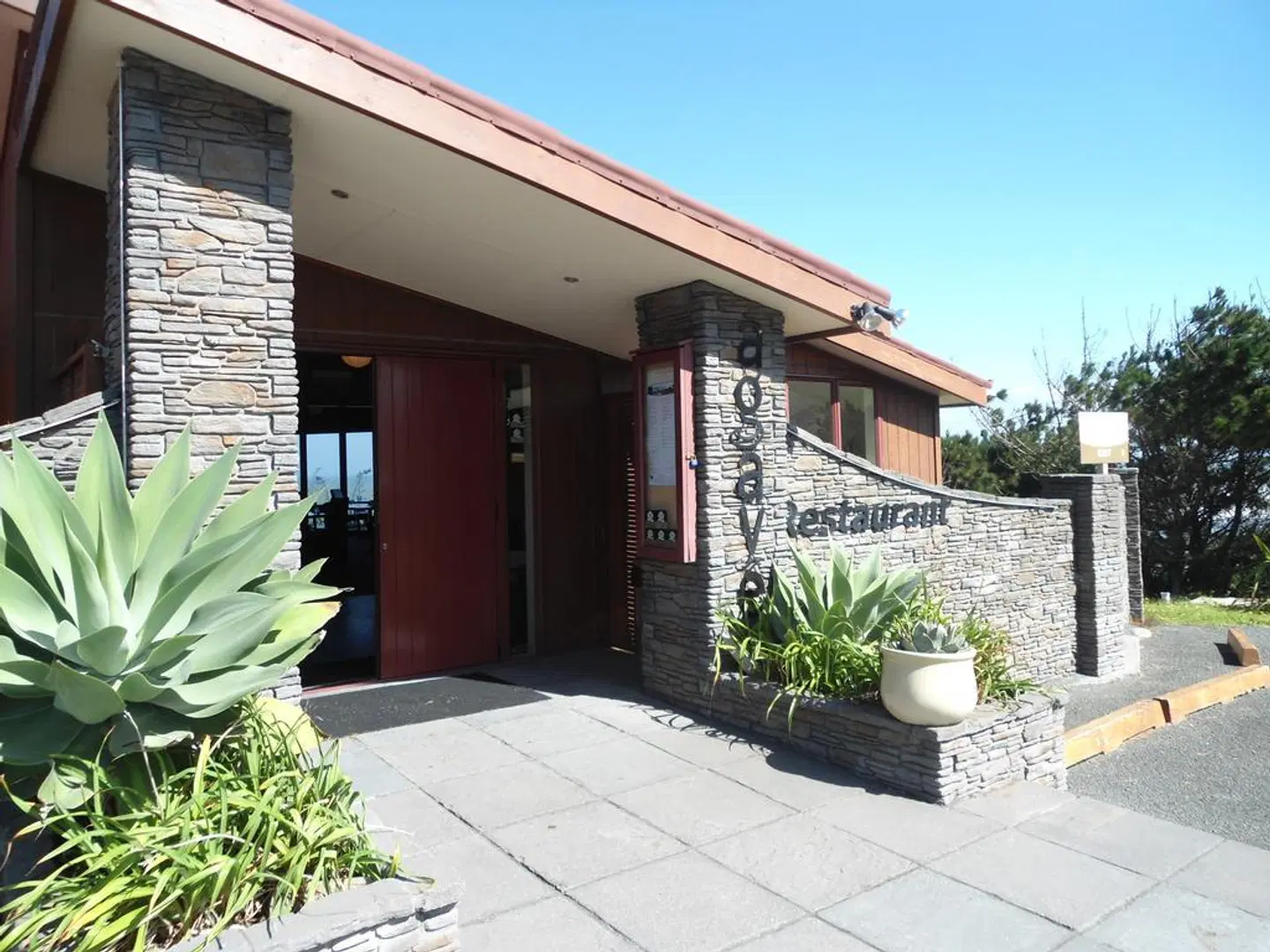 Castaways Resort EXTERIOR
