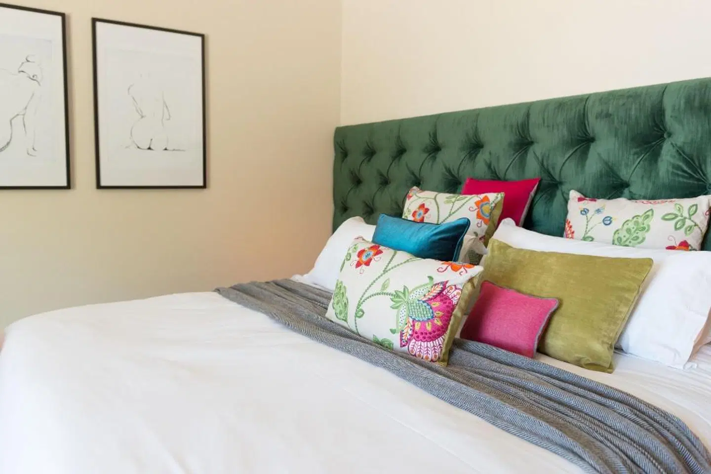 Frangos ROOM_EXAMPLE