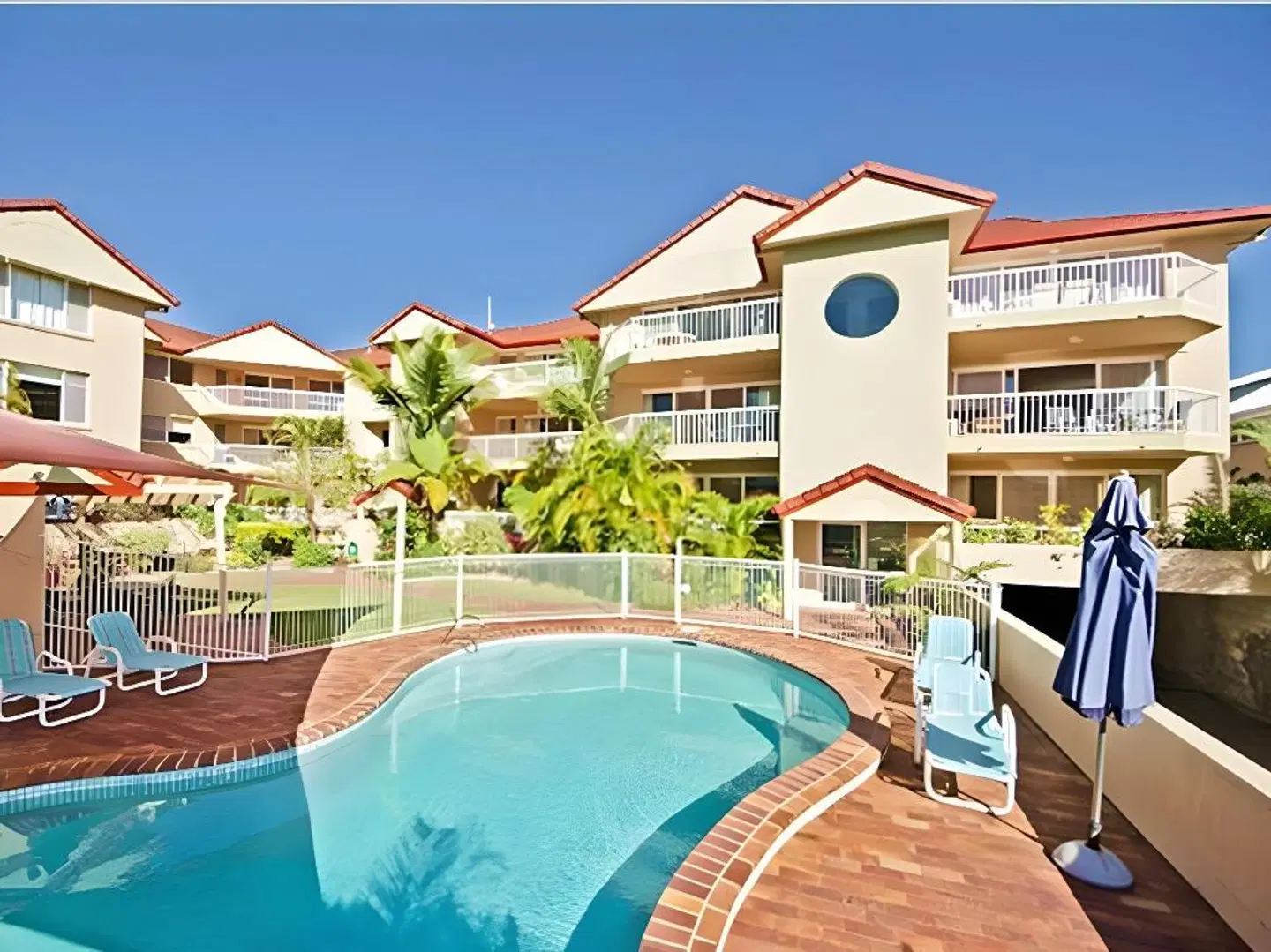 Jubilee Views Holiday Apartments OUTDOOR_POOL