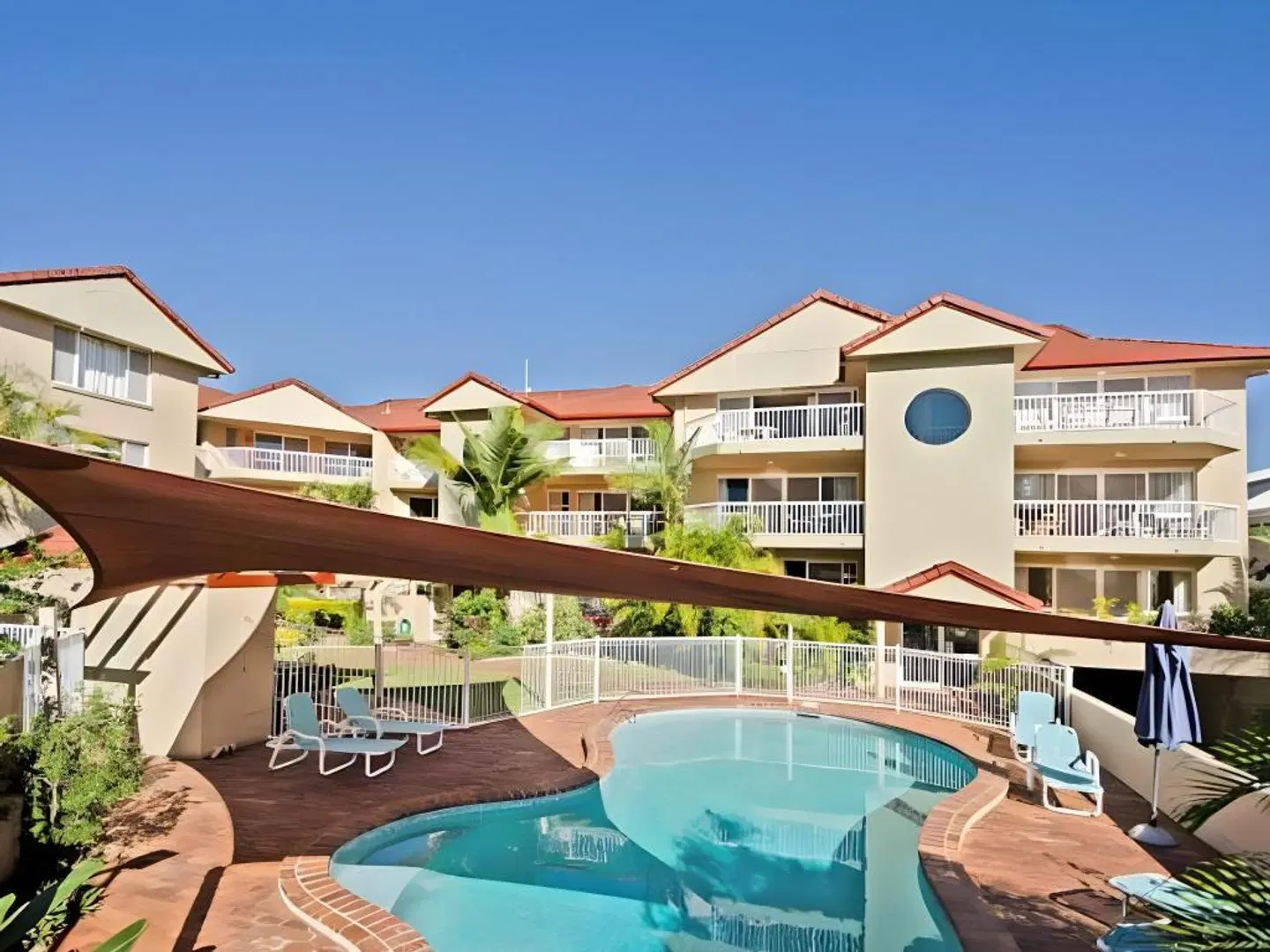 Jubilee Views Holiday Apartments OUTDOOR_POOL