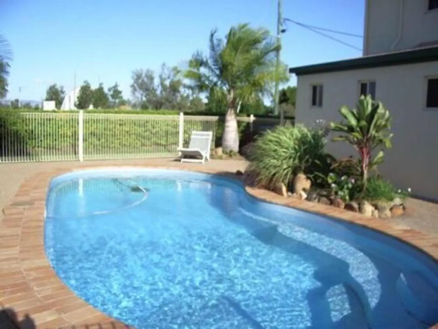 Silo Motor Inn OUTDOOR_POOL