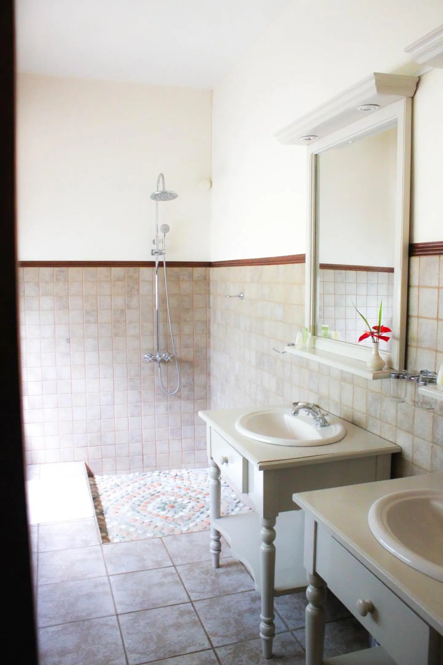 Auberge de Saint Aubin Badezimmer