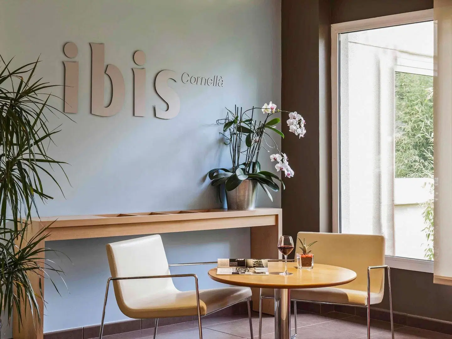 ibis Barcelona Cornella Restaurant