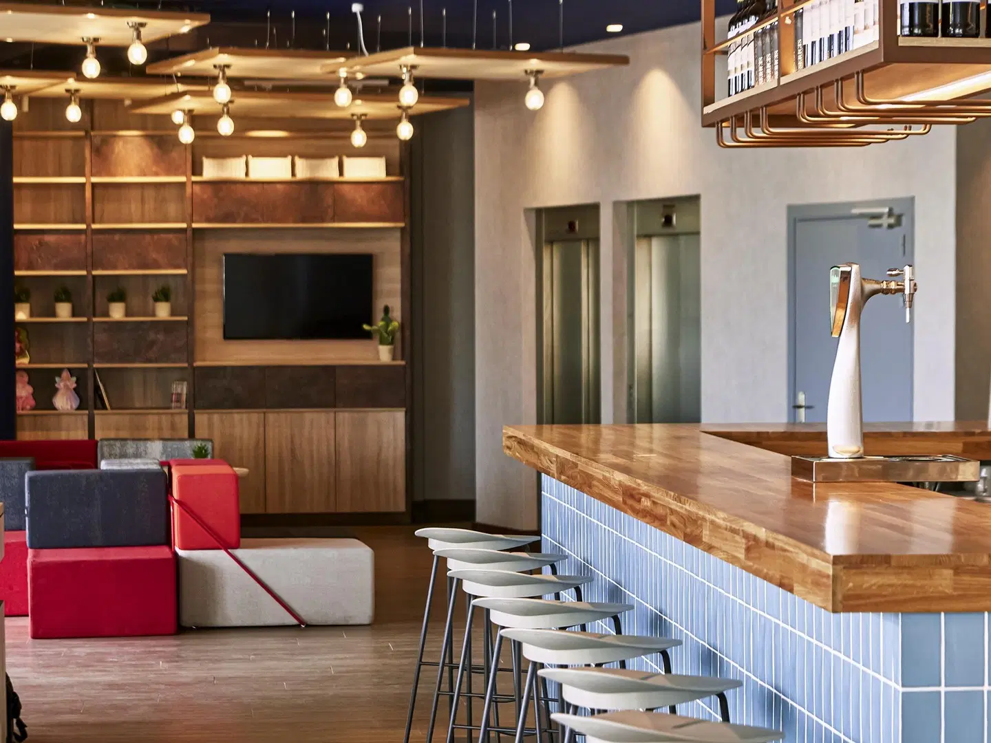 ibis Elche Bar