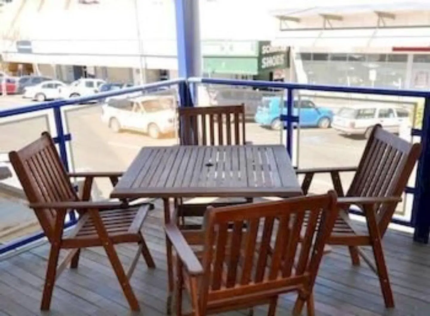 The Australian Hotel Motel Restaurant