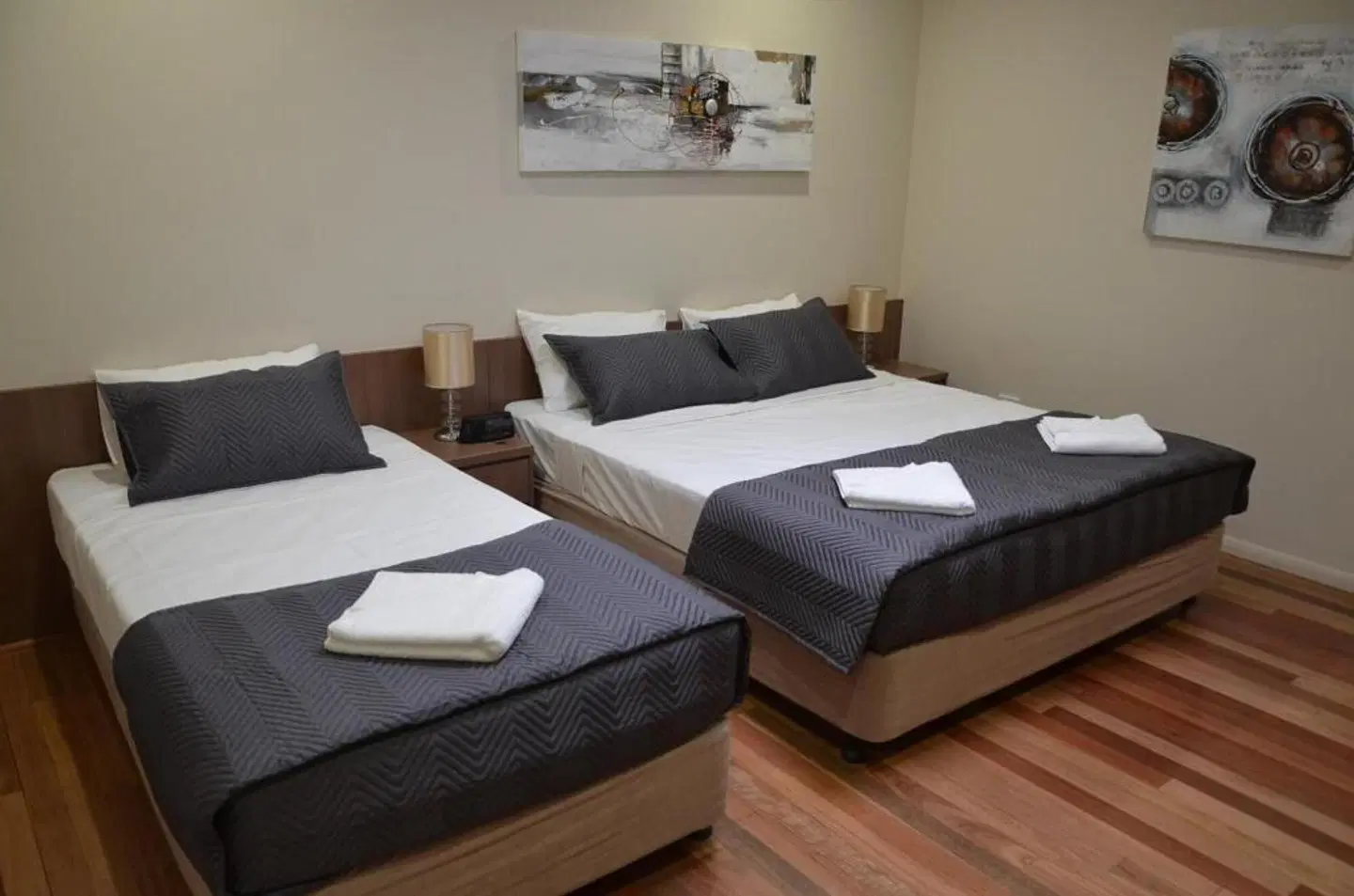 The Australian Hotel Motel ROOM_EXAMPLE