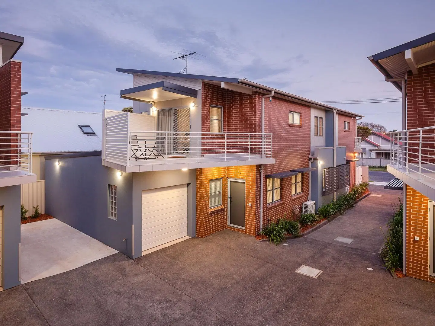 Everton Apartments EXTERIOR