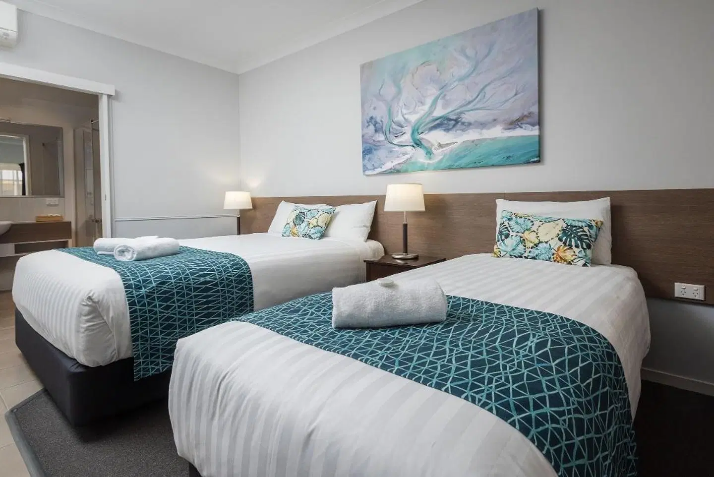 Roma Inland Motor Inn ROOM_EXAMPLE