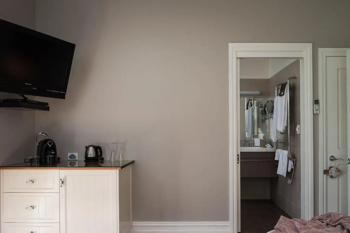 The Ark Stanley ROOM_EXAMPLE