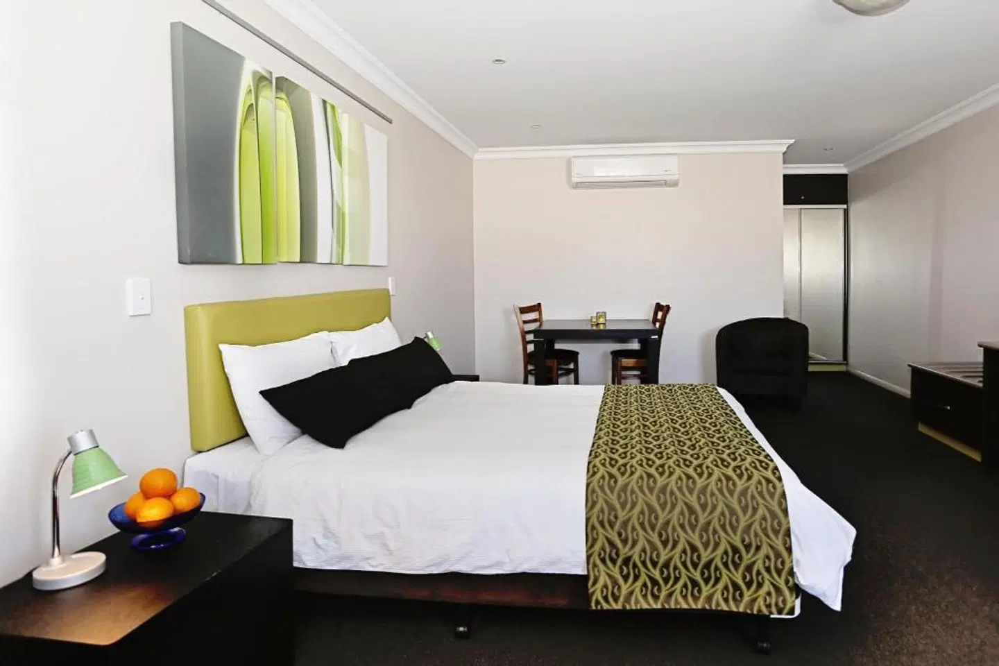 Drovers Motor Inn ROOM_EXAMPLE