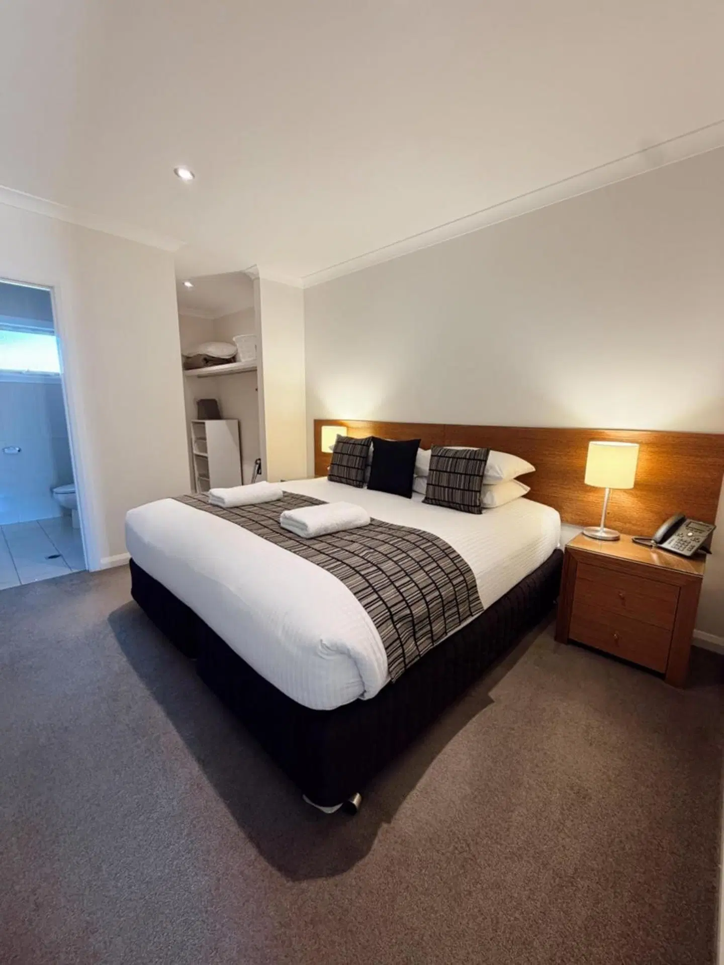 Red Earth Motel ROOM_EXAMPLE