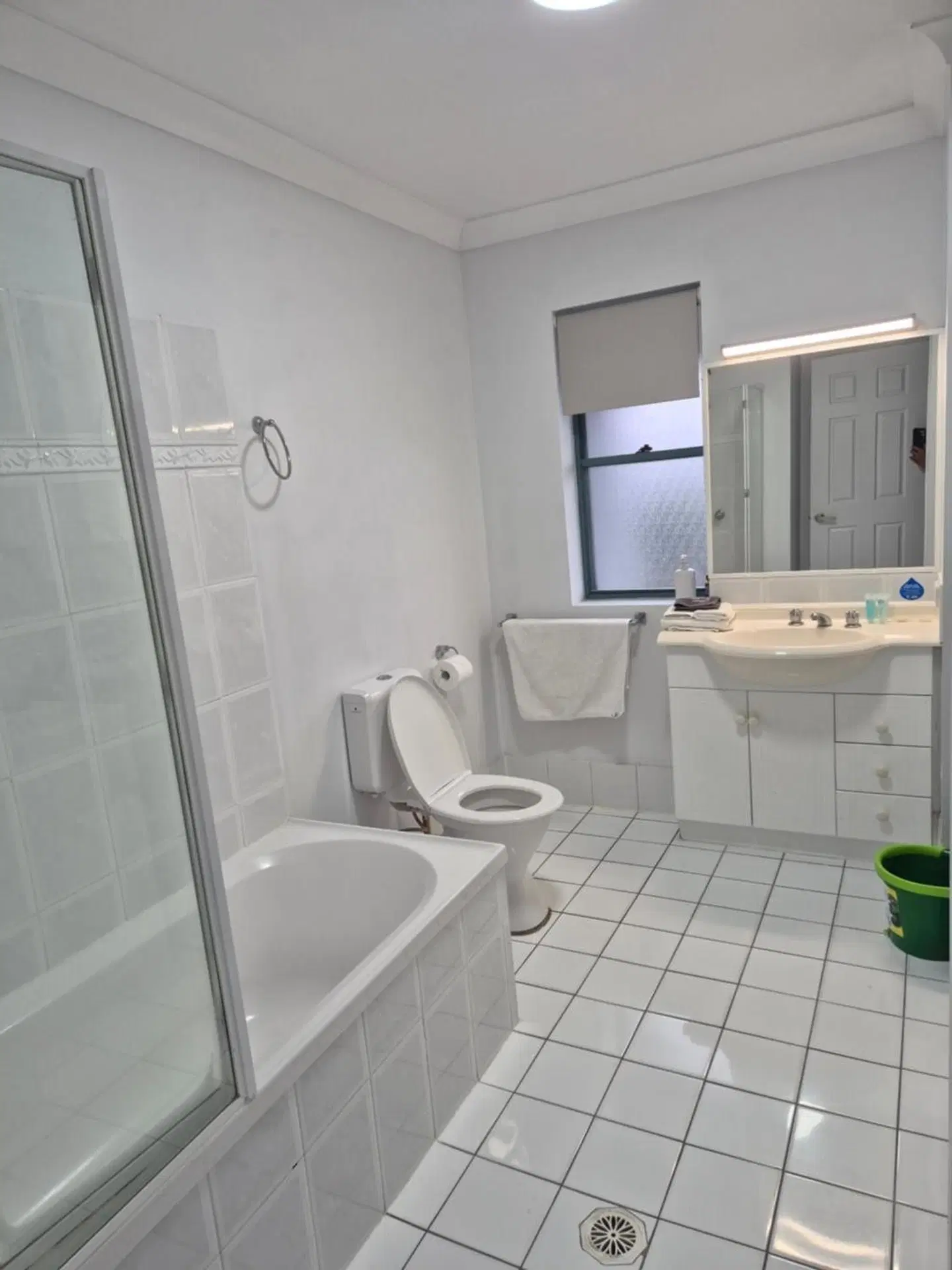 Pacific Place Apartments Badezimmer
