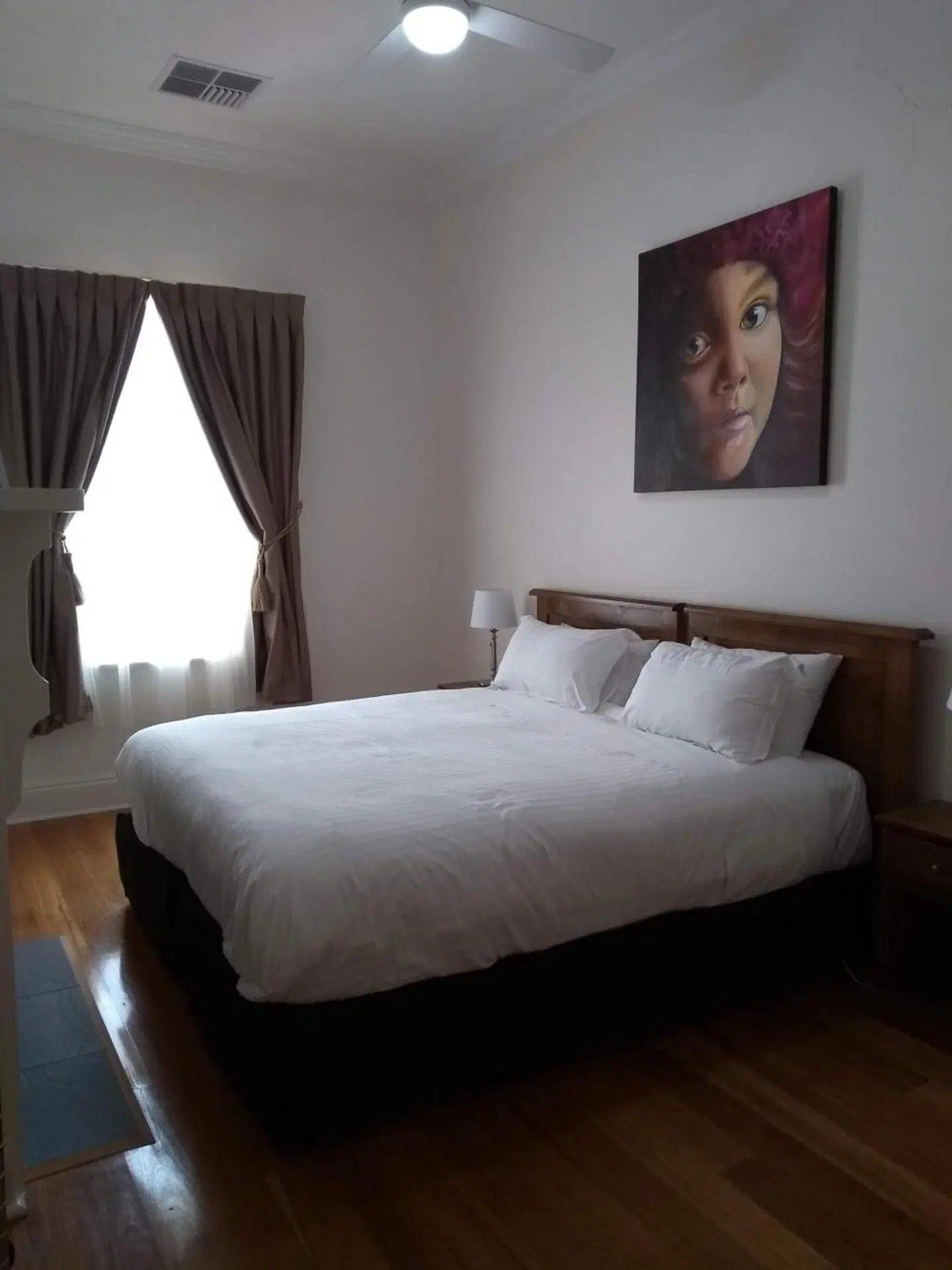 Birdwood Motel ROOM_EXAMPLE