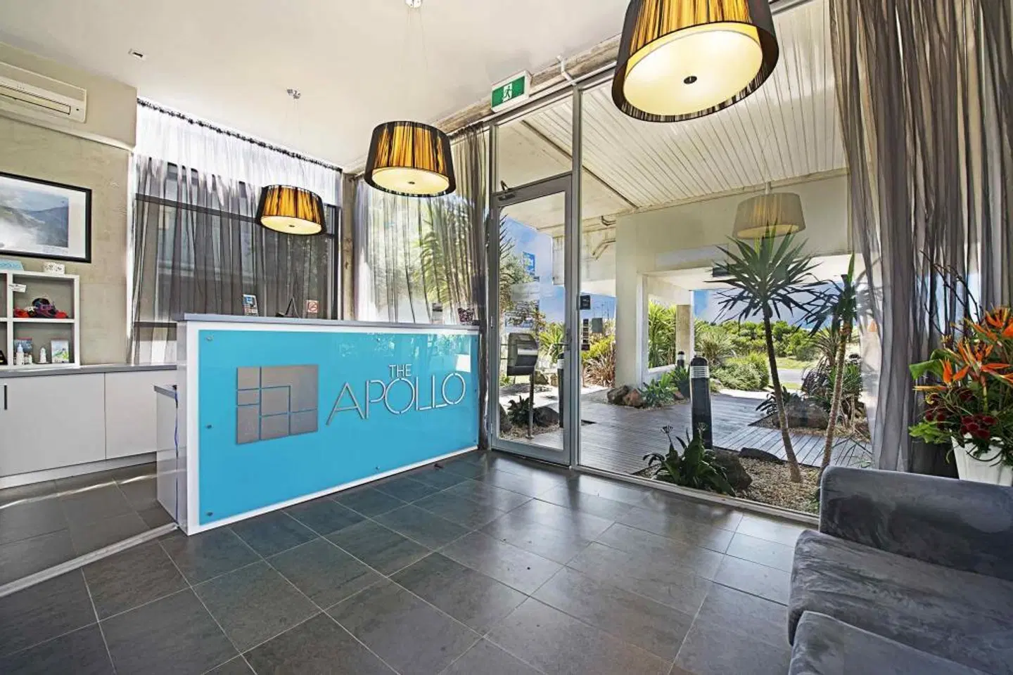 The Apollo LOUNGE_LOBBY
