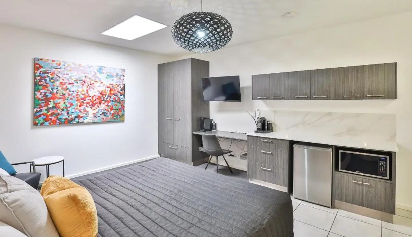 Indulge Apartments - CBD ROOM_EXAMPLE
