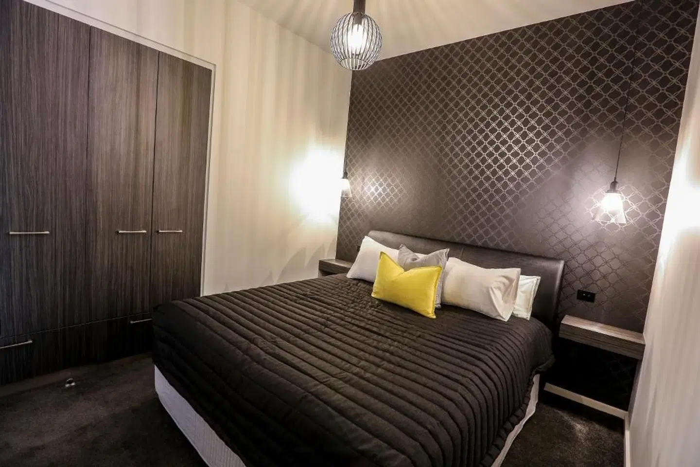 Indulge Apartments - CBD ROOM_EXAMPLE