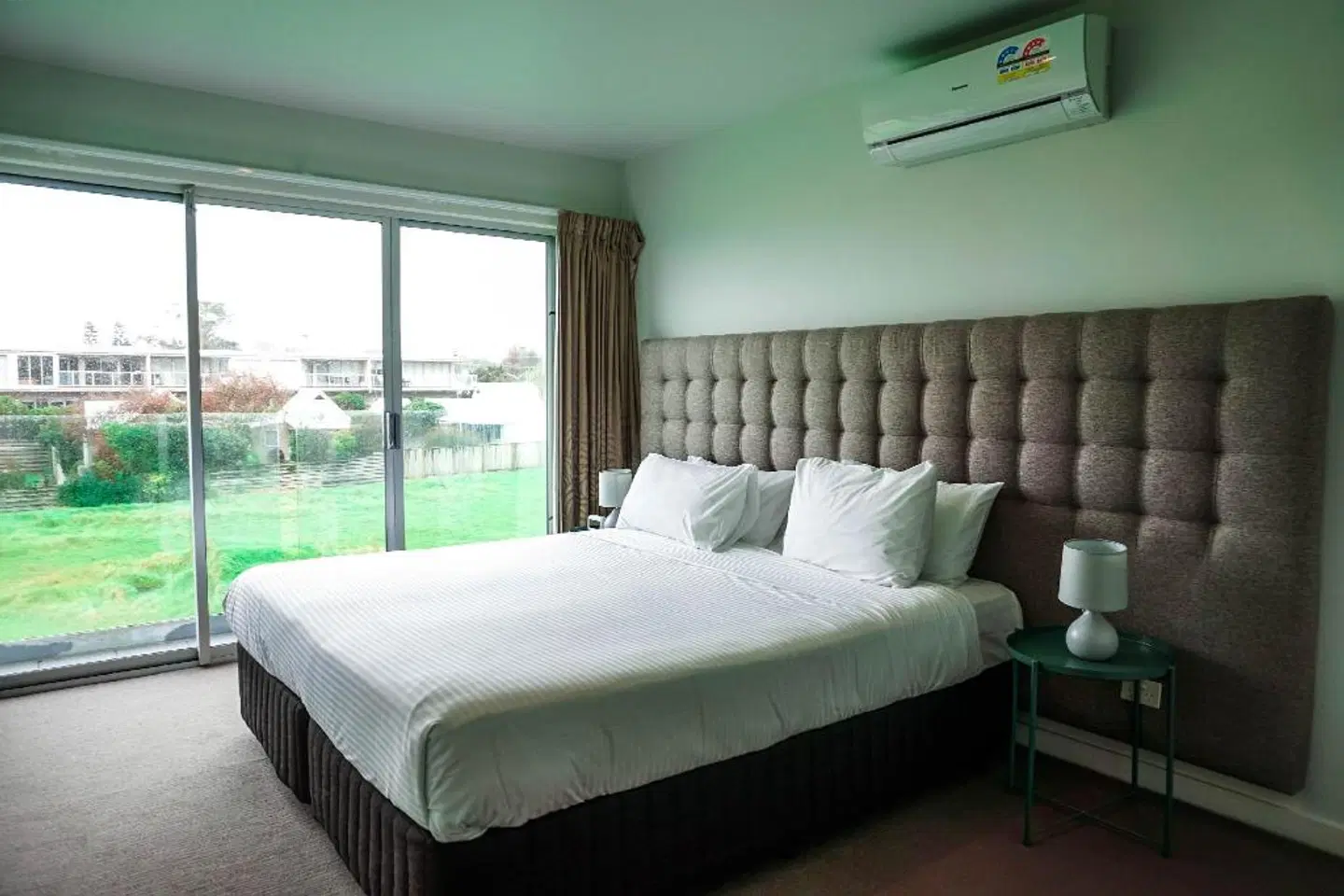 The Apollo ROOM_EXAMPLE