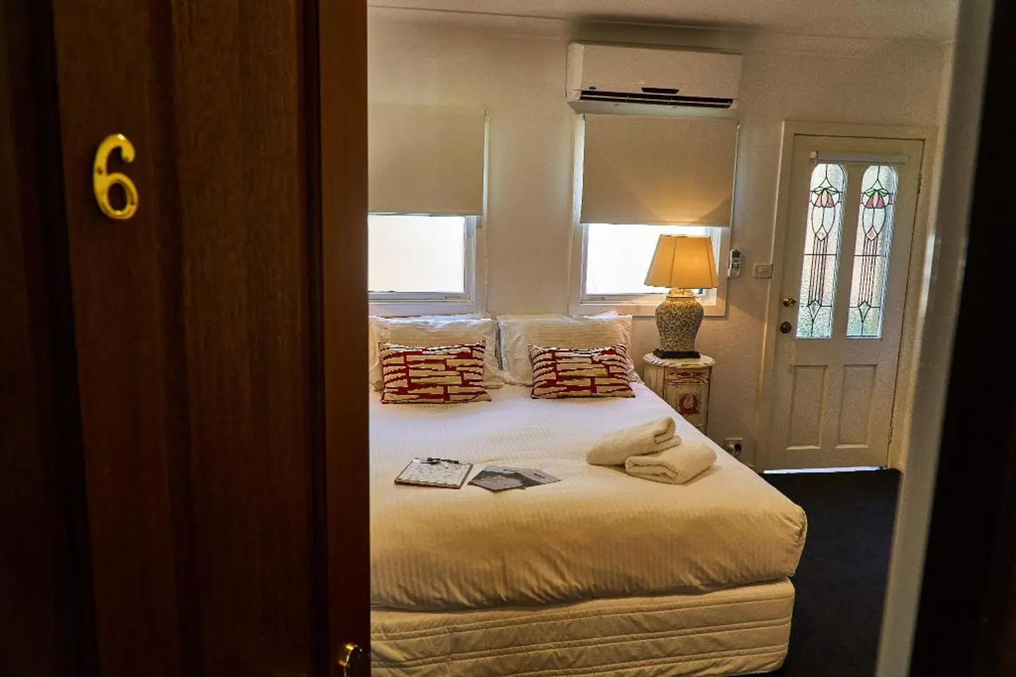 The Bronte Guesthouse ROOM_EXAMPLE