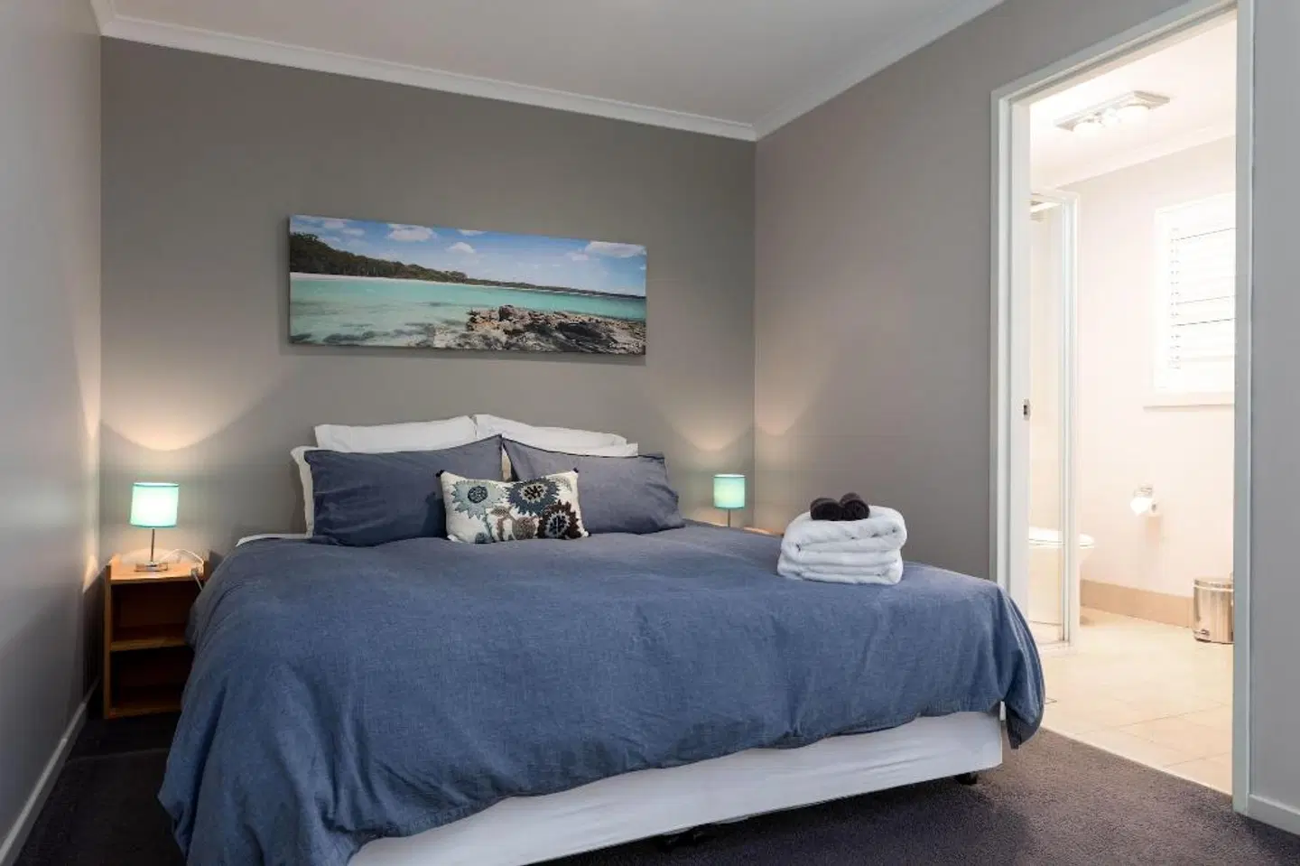The Edgewater Bed & Breakfast ROOM_EXAMPLE