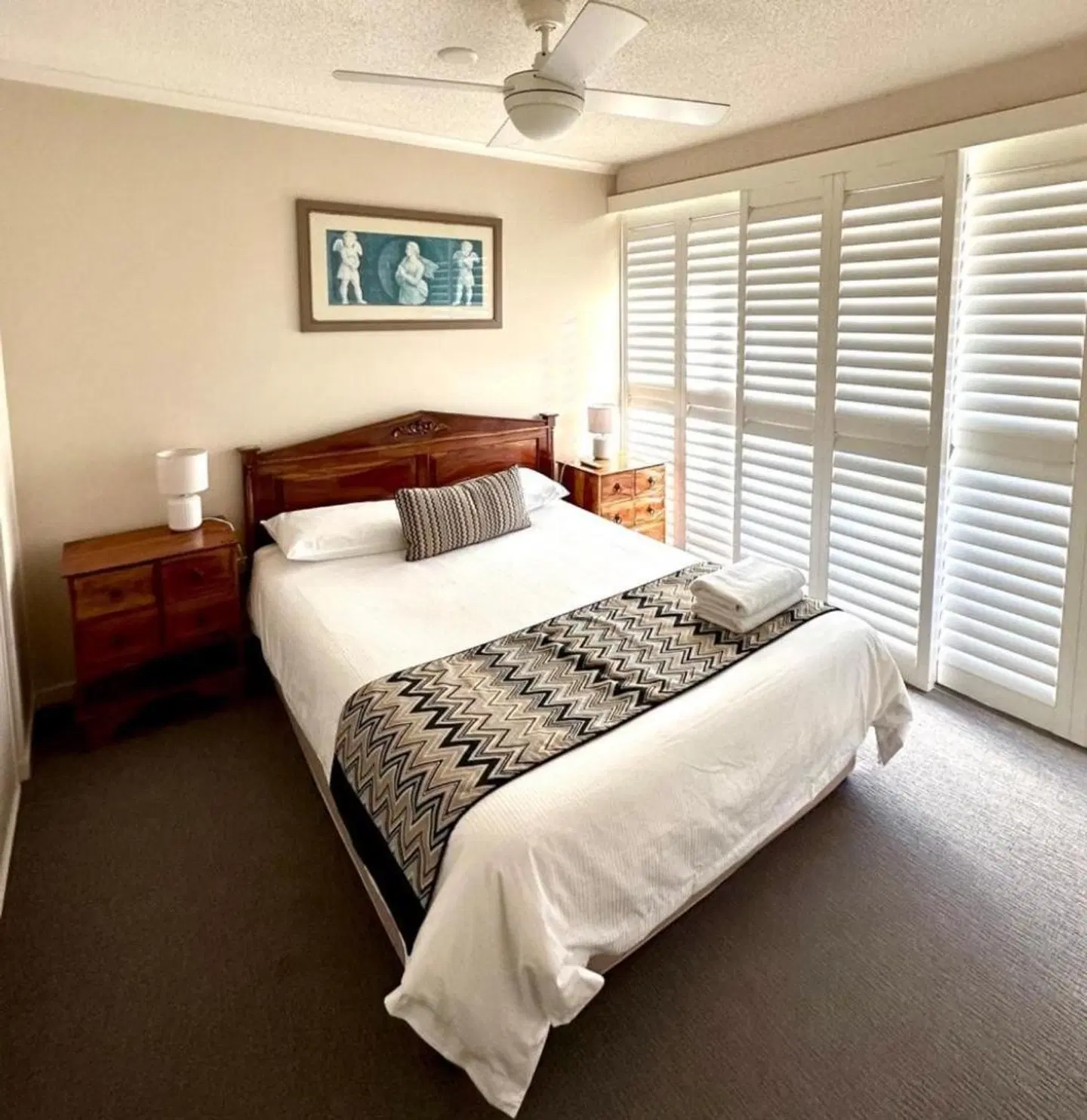 Goldsborough Place Apartments ROOM_EXAMPLE