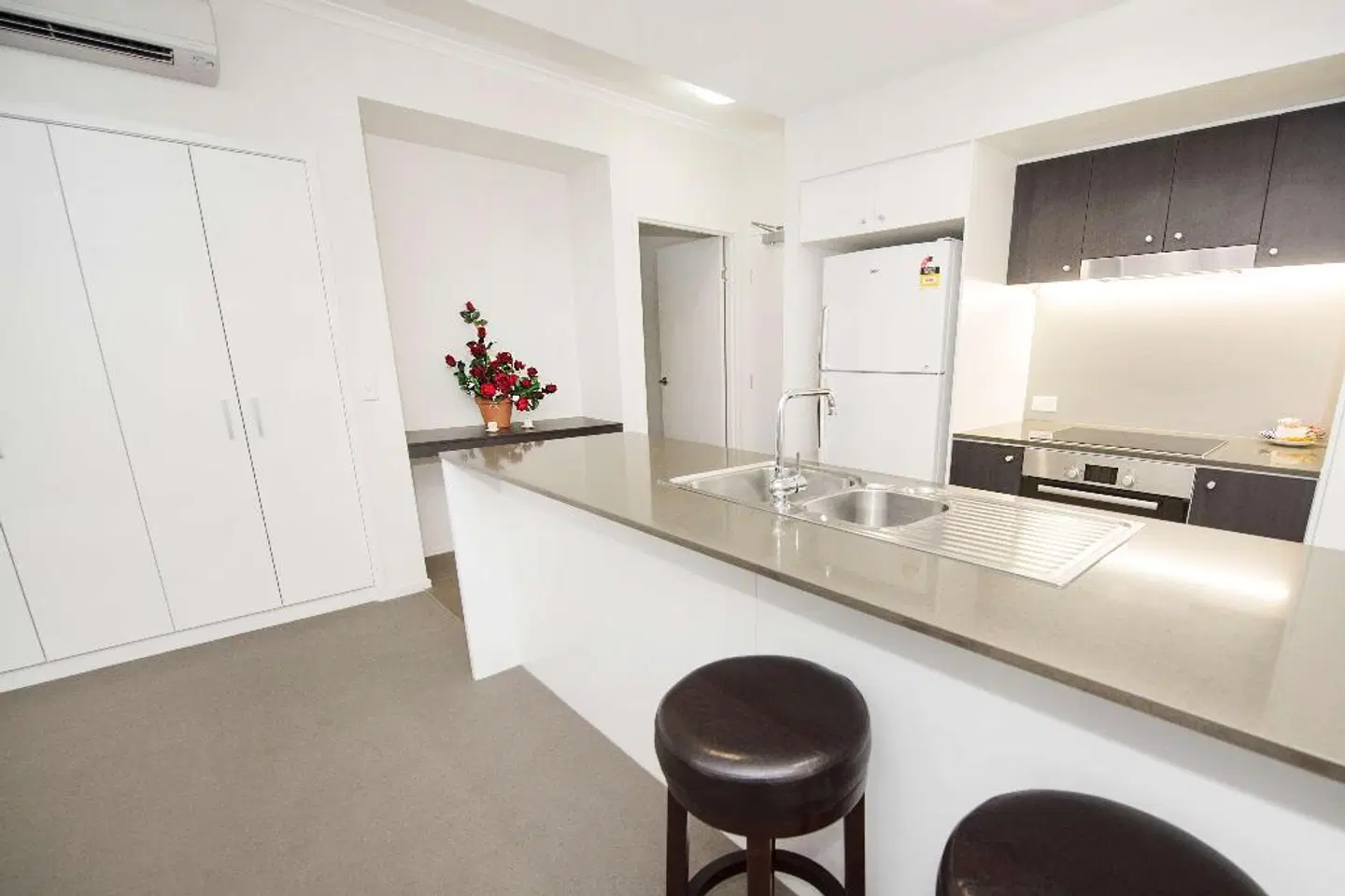 Curtis Central Apartments Badezimmer