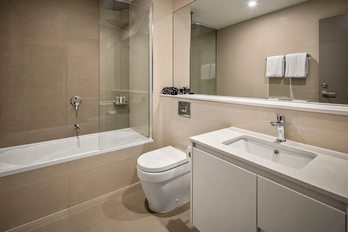 Quest Dandenong Central Badezimmer