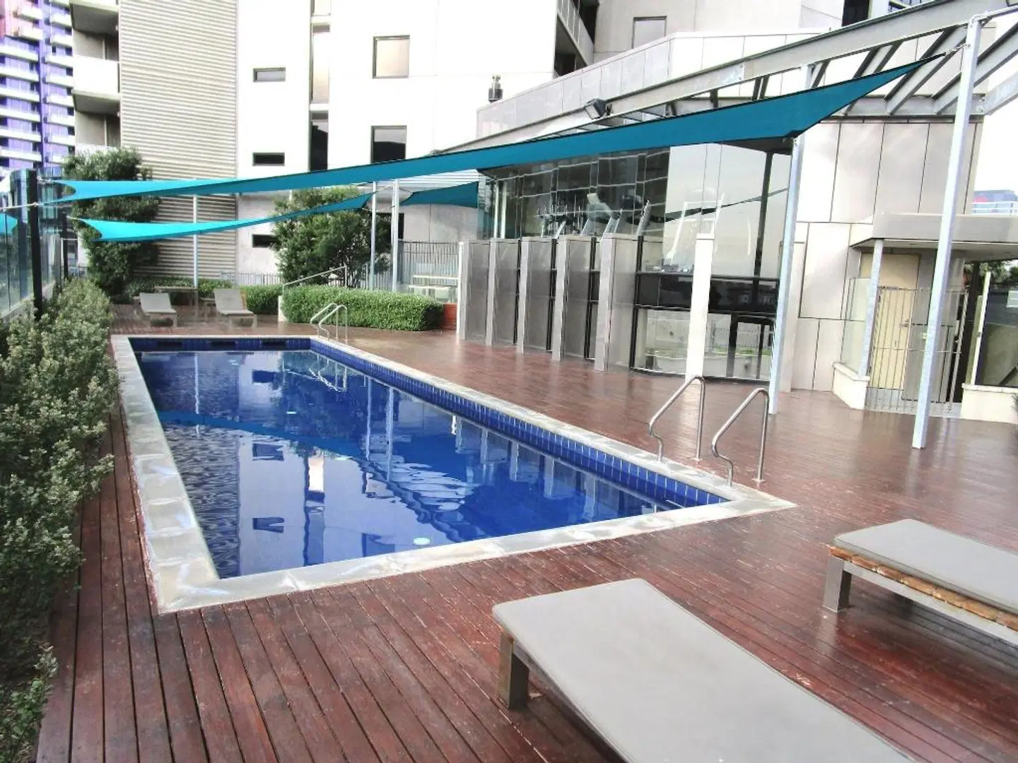Harbour Escape Apartments Hallenbad