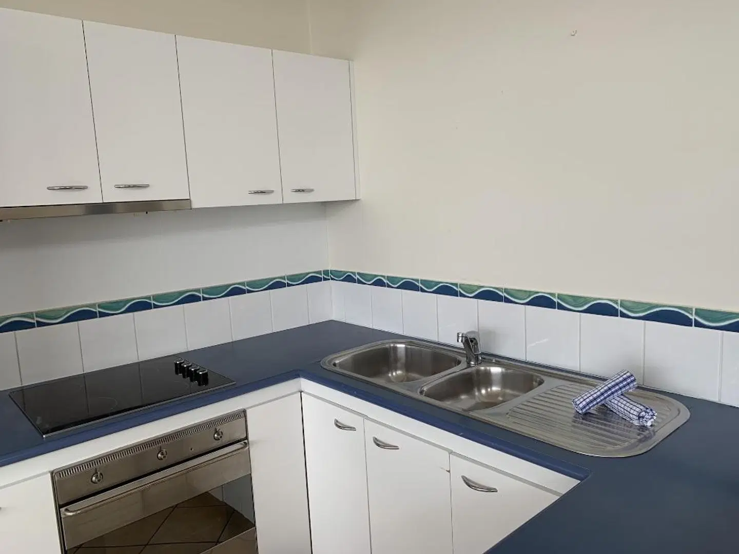Aqua Promenade Beachfront Holiday Apartments ROOM_EXAMPLE