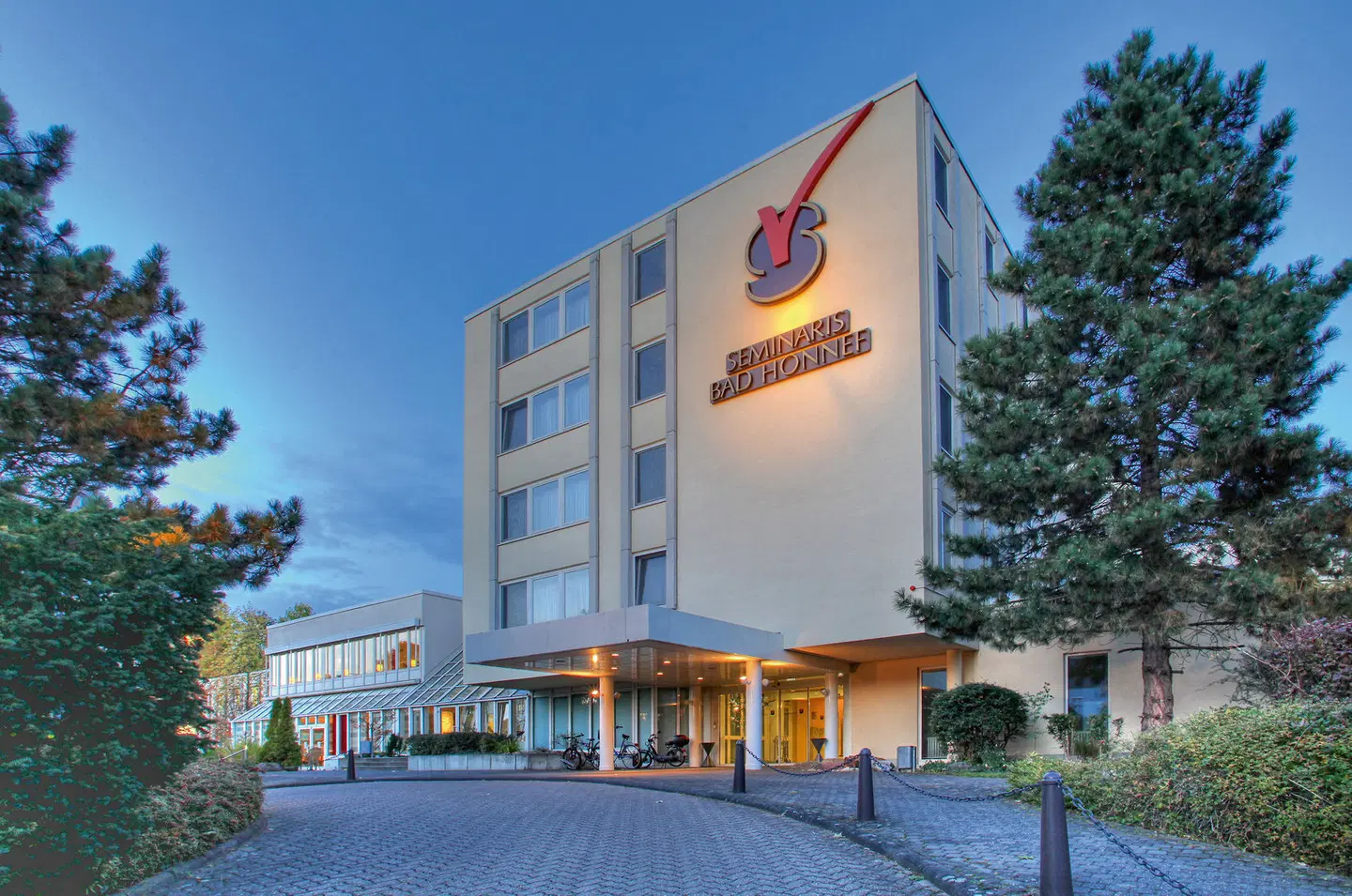Seminaris Hotel Bad Honnef EXTERIOR