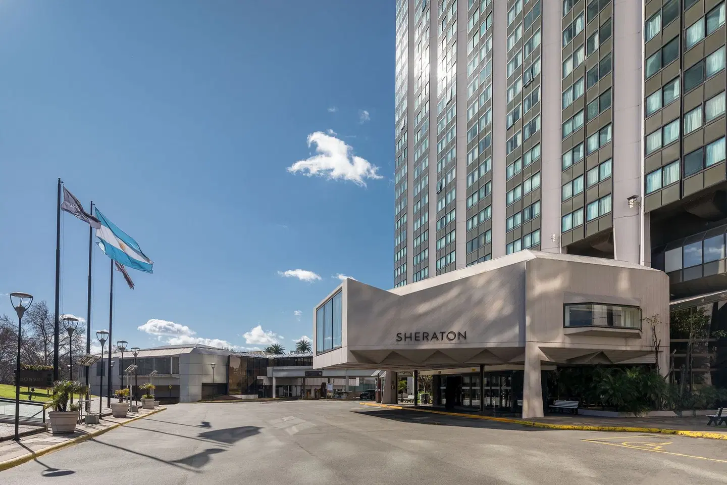 Sheraton Buenos Aires Hotel & Convention Center EXTERIOR